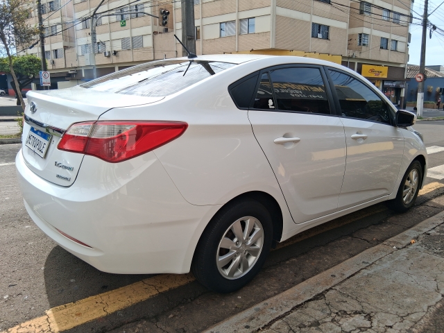 Hyundai HB20S 1.6 Comfort Plus (aut) - foto 5