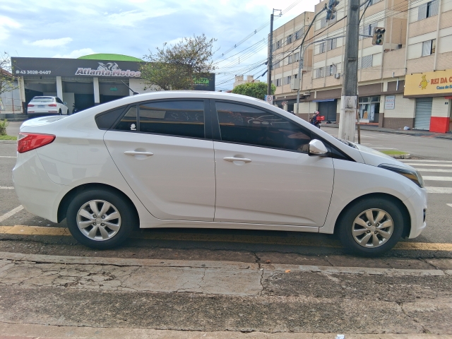 Hyundai HB20S 1.6 Comfort Plus (aut) - foto 7