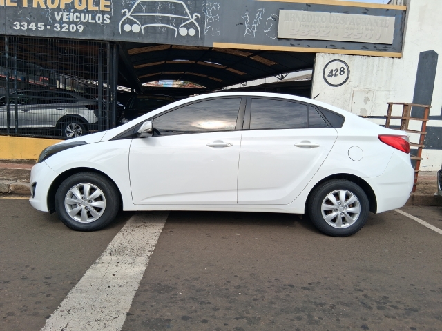 Hyundai HB20S 1.6 Comfort Plus (aut) - foto 8
