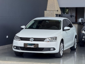 Jetta 2.0 Comfortline Tiptronic (Flex)