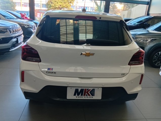 Chevrolet Onix 1.0 LT - foto 10