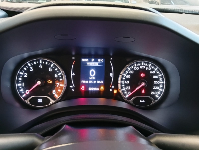 Jeep Renegade 1.8 STD (Aut) - foto 18