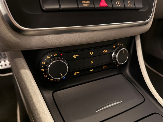 Mercedes-Benz Classe GLA Gla 200 Advance - foto 3