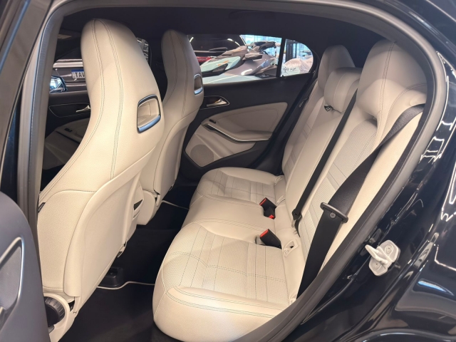 Mercedes-Benz Classe GLA Gla 200 Advance - foto 5