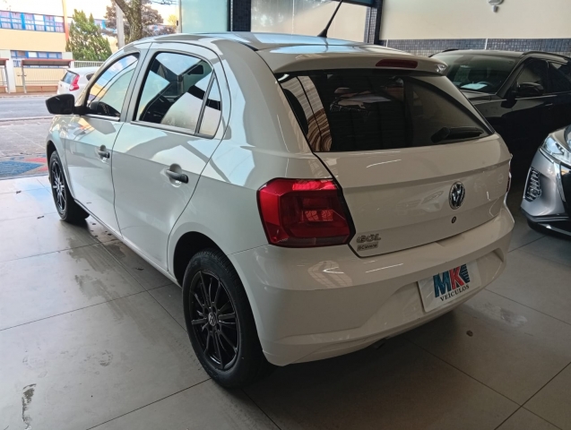 Volkswagen Gol 1.0 12V MPI (flex) - foto 6