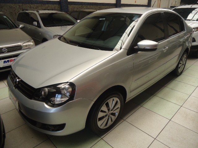 polo sedan 2014 olx