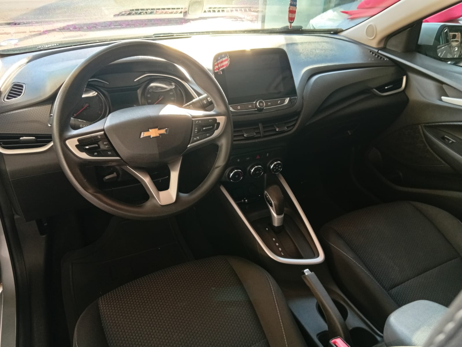Chevrolet Onix 1.0 LT - foto 13