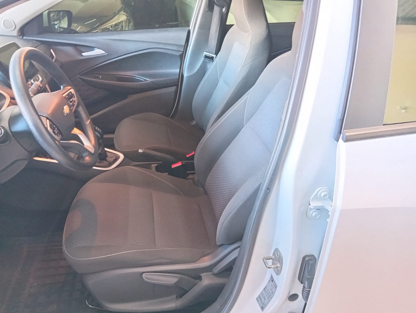 Chevrolet Onix 1.0 LT - foto 19