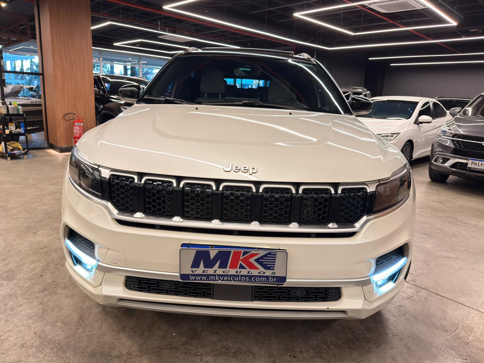Jeep Commander 2.0 TD380 Overland 4WD - foto 3