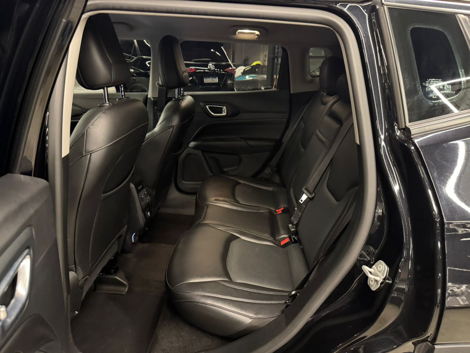 Jeep Compass 1.3 T270 Longitude 80 anos (Aut) - foto 9