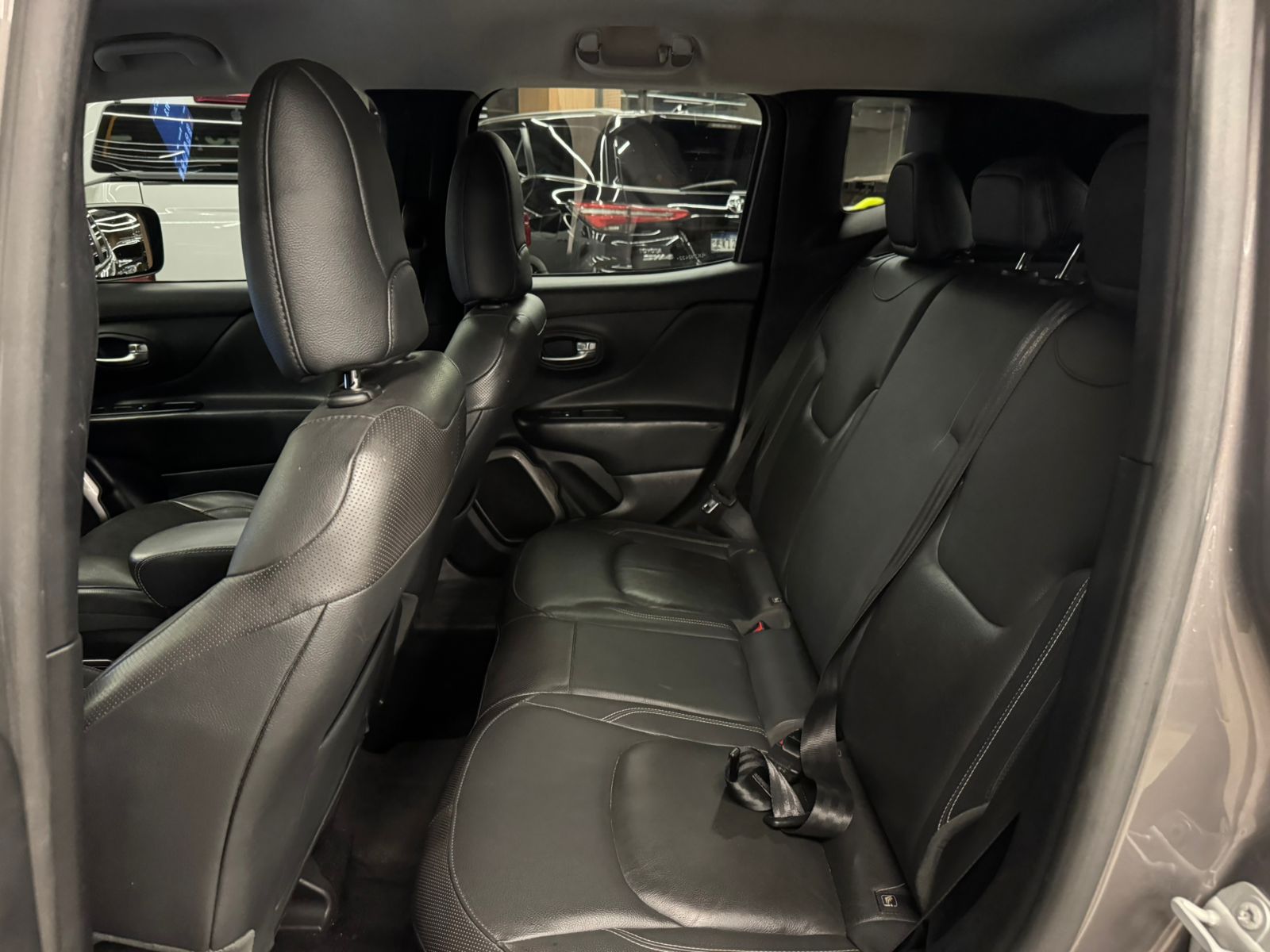 Jeep Renegade 1.8 Limited (Aut) - foto 9