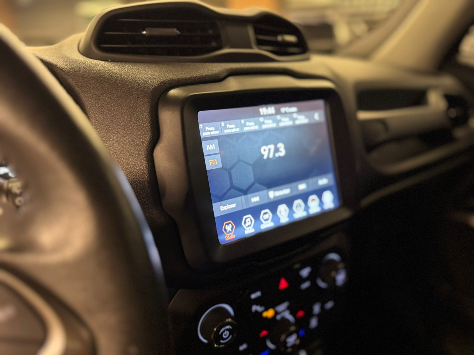Jeep Renegade 1.8 Limited (Aut) - foto 19