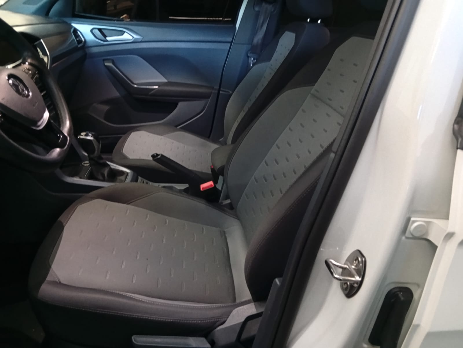 Volkswagen T-Cross 1.0 200 TSI Comfortline (Aut) - foto 19