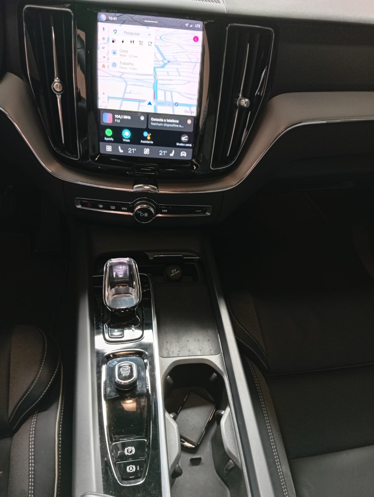 Volvo XC60 2.0 T8 Recharge Ult Dark Hybrid AWD - foto 17