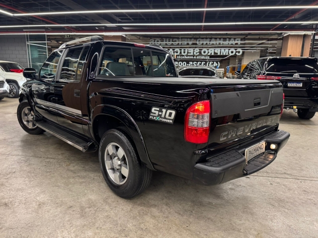 Chevrolet S10 Executive 4x2 2.4 (flex) (cab. dupla) - foto 7