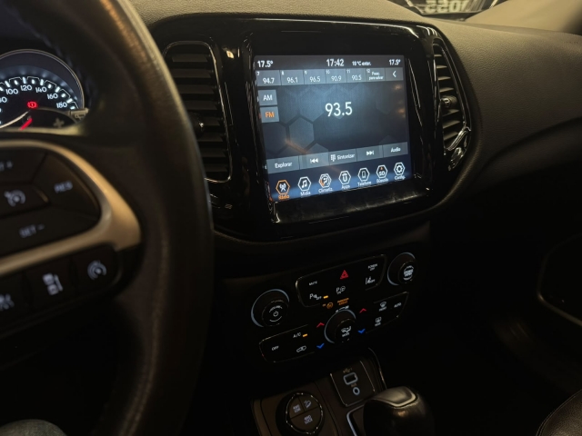 Jeep Compass 2.0 TDI Limited 4x4 (Aut) - foto 9