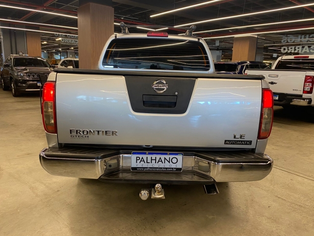 Nissan Frontier 2.5 LE 4x4 (Auto) - foto 12
