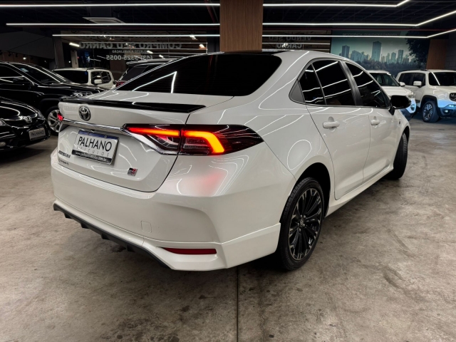 Toyota Corolla 2.0 Gr S CVT - foto 3