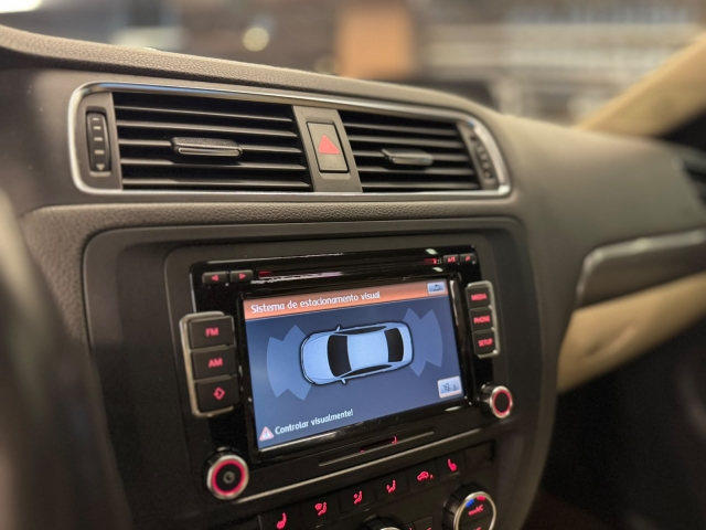 Volkswagen Jetta 2.0 TSI Highline DSG - foto 14