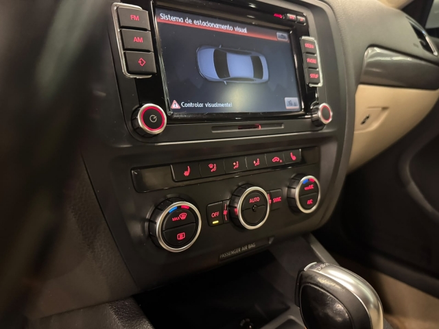 Volkswagen Jetta 2.0 TSI Highline DSG - foto 15
