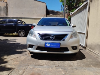 Nissan Versa VERSA SL 1.6 16V Flex Fuel 4p Mec. 2013