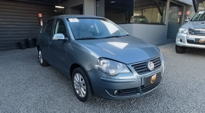 Volkswagen Polo Polo Sed. COMFORT. 1.6 Mi Tot. Flex 8v 2010