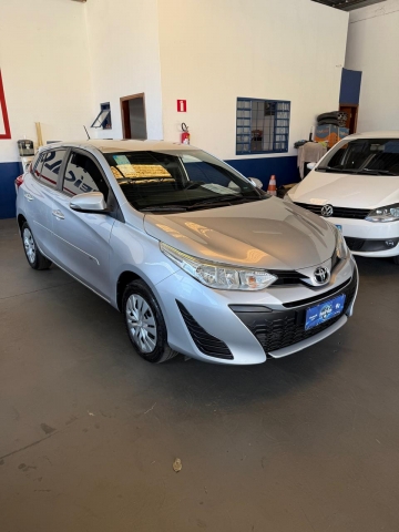 Toyota Yaris 1.3 Xl Live CVT - foto 3