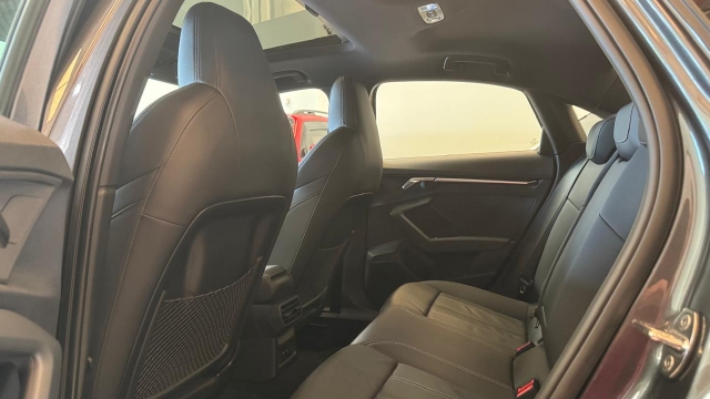 Audi A3 2.0 Hybrid Perform Black S Tronic - foto 7