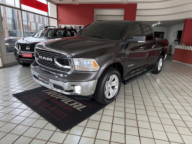 Ram Classic 5.7 V8 Laramie 4wd - foto 6