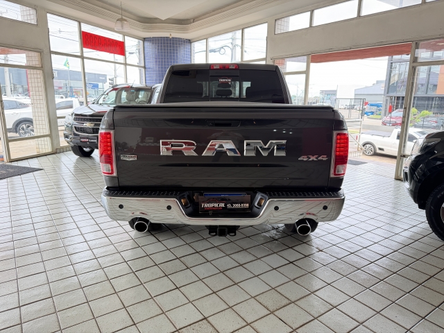 Ram Classic 5.7 V8 Laramie 4wd - foto 8