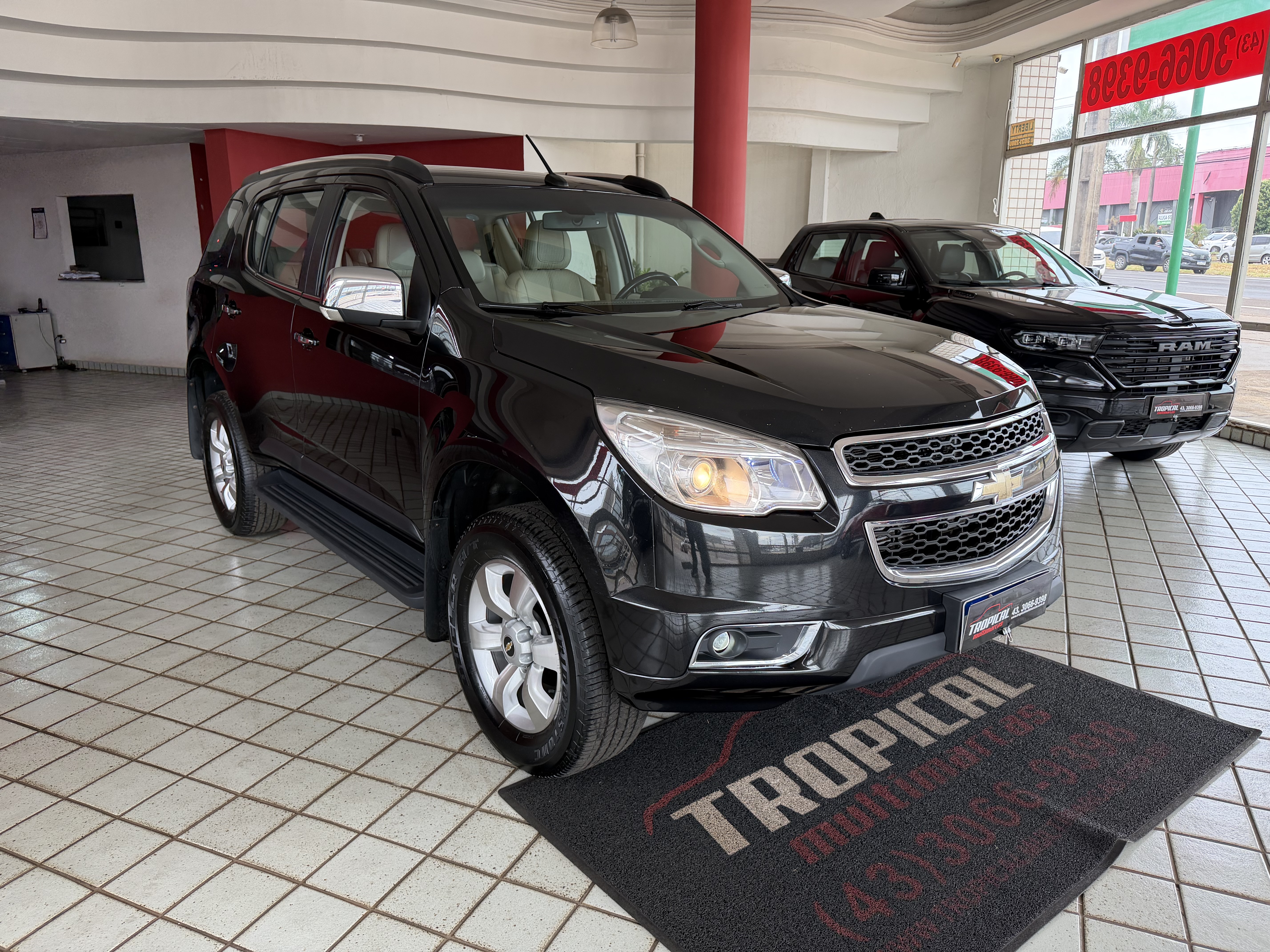 Chevrolet Trailblazer 2.8 Td LTZ 4wd (aut) - foto 3