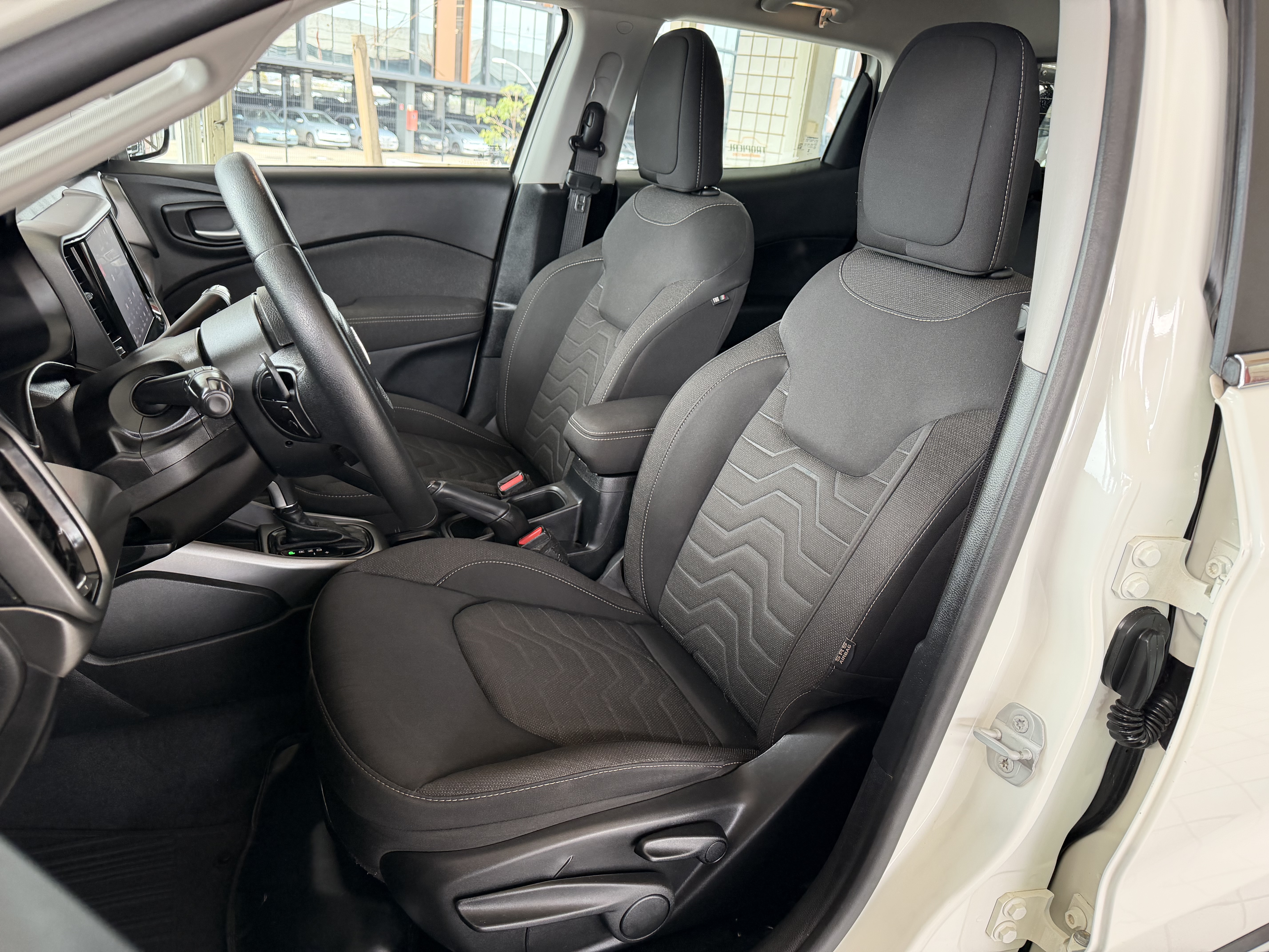 Fiat Toro 1.3 T270 Freedom (aut) - foto 17