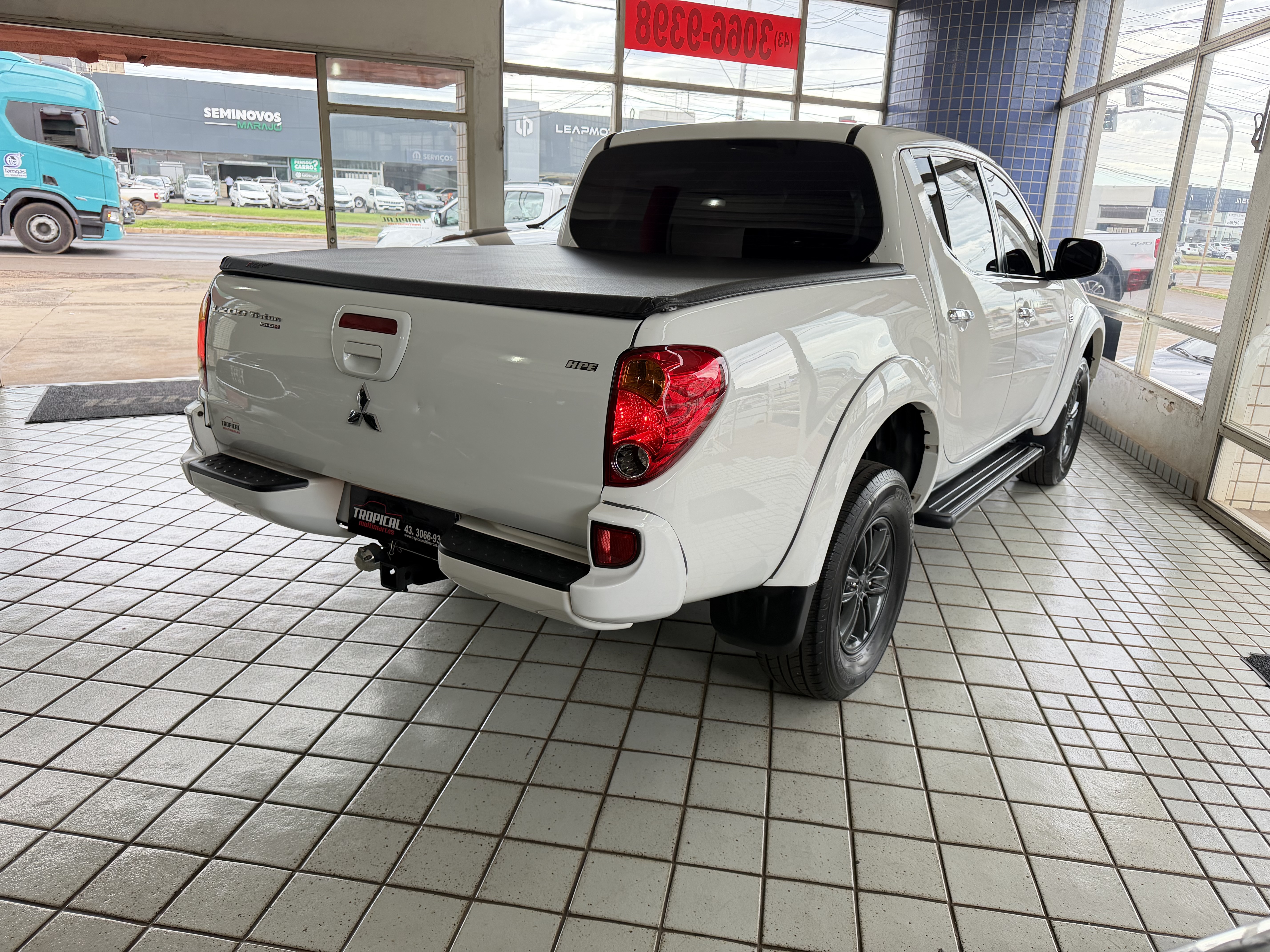 Mitsubishi L200 Triton 3.2 Did H Hpe 4wd (aut) - foto 9
