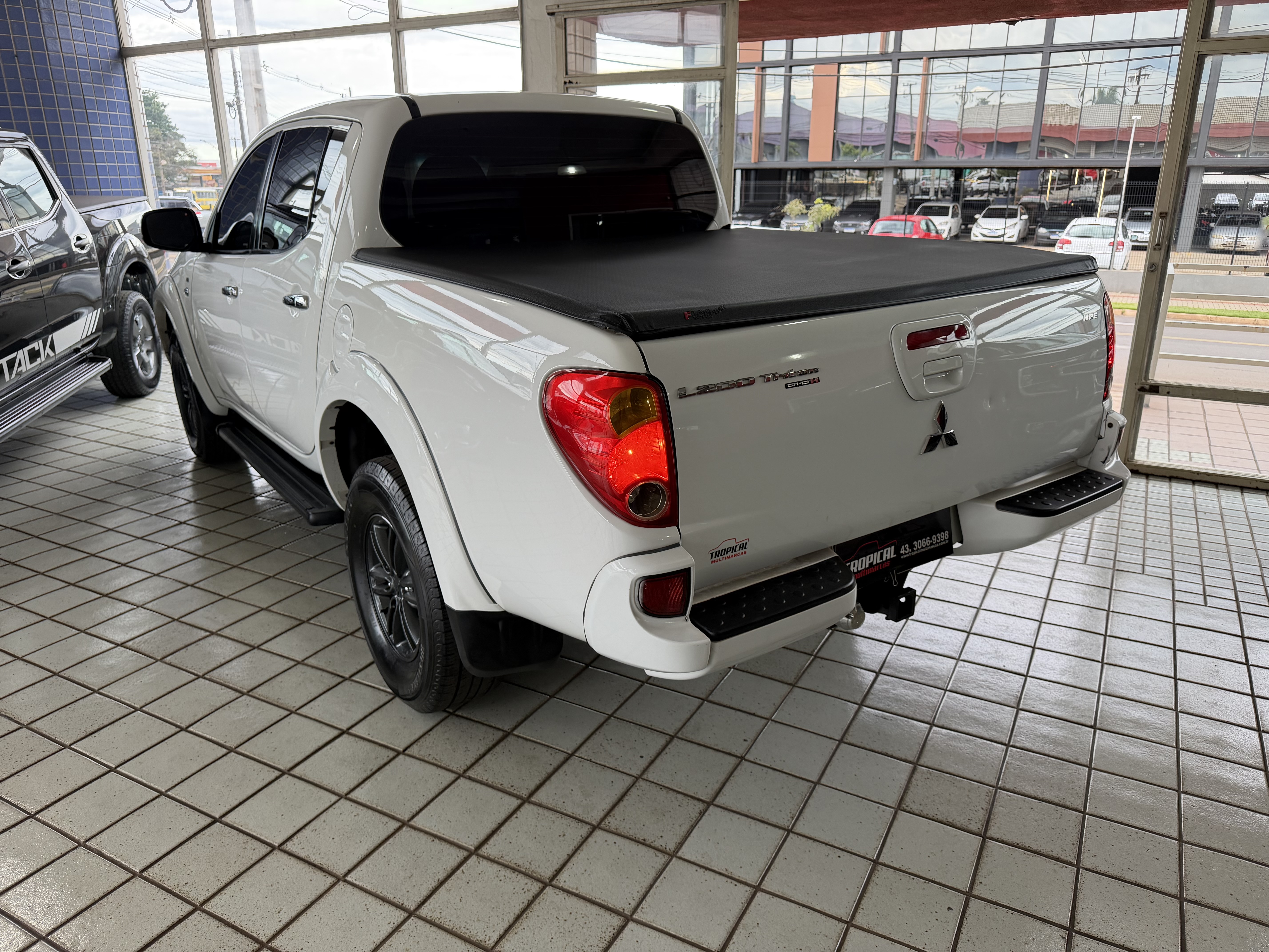 Mitsubishi L200 Triton 3.2 Did H Hpe 4wd (aut) - foto 11