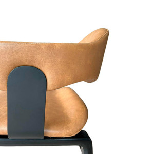 Cadeira Iron - Couro - 