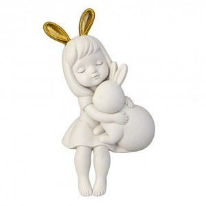 Escultura Menina e Coelho