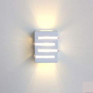 ARANDELA LIGHT 4 FRISOS BRANCO 25200 ARANDELA LIGHT 4 FRISOS BRANCO 25200