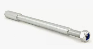 EIXO DE RODA DIANTEIRO XR 250 TORNADO/CRF 250F/XRE 300 (C/PORCA)