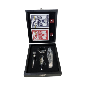 Kit Vinho com Jogo de Baralho - 