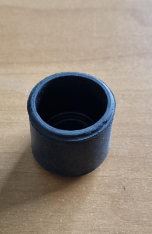 Ponteira Pvc Para Móveis Externa Preta - 3/4 ou 19,05 mm - Ponteira Pvc Para Móveis Externa Preta - 3/4 ou 19,05 mm 2