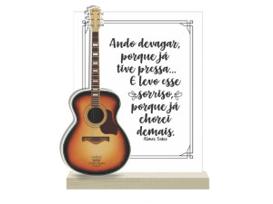 ENFEITE DE MESA COM APLIQUE VIOLÃO ANDO DEVAGAR...15X11