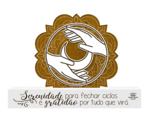 ENFEITE DE MESA COM APLIQUE SERENIDADE PARA FECHAR CICLOS...BENÇÃO VERDE 13X18X4,5