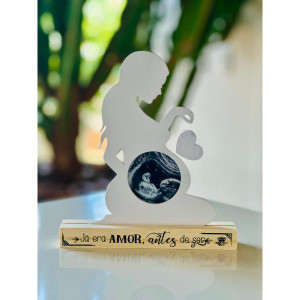 ENFEITE DE MESA COM PORTA RETRATO GESTANTE NEUTRO...BRISA 22X20X4,5