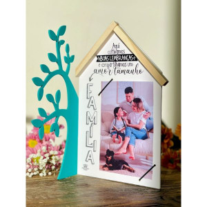 PORTA-RETRATO COM ELÁSTICO CASINHA ÁRVORE AQUI...CELEBRAÇÃO 25X17,5