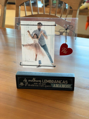 PORTA-RETRATO MADEIRINHA PAI AS MELHORES LEMBRANÇAS SÃO...22X18,5