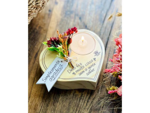 ENFEITE DE MESA COM VELA CORAÇÃO E APLIQUE SIMPLESMENTE...FLORESCER 6X13X12