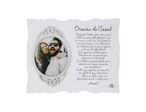 PORTA-RETRATO COM MOLDURA PRATA ORAÇÃO DO CASAL 21X26