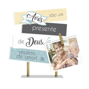 ENFEITE DE MESA COM PLAQUINHAS AVÓS SÃO UM PRESENTE DE DEUS ... 22X20