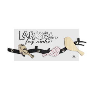 PORTA-CHAVE COM APLIQUE LAR É ONDE O CORAÇÃO DA GENTE FAZ NINHO 14,5X35