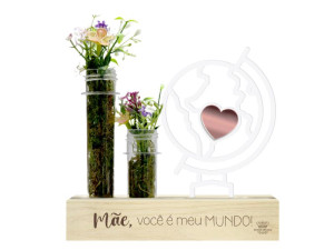 ENFEITE DE MESA COM APLIQUE E TUBETES MÃE, VOCÊ É MEU MUNDO...BORBOLETA 15X16X4,5